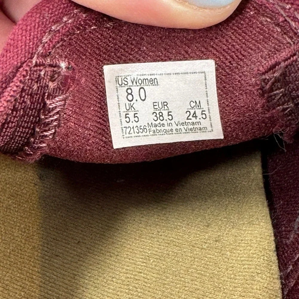 Vans Women's 8 Slip-On Burgundy Suede Crocodile Embossed Sneakers Low Top Shoes
